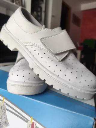 Zapato Sanitario Velcro 37