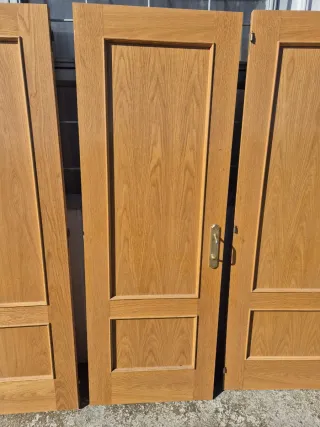 Lote de 6 puertas de madera de roble