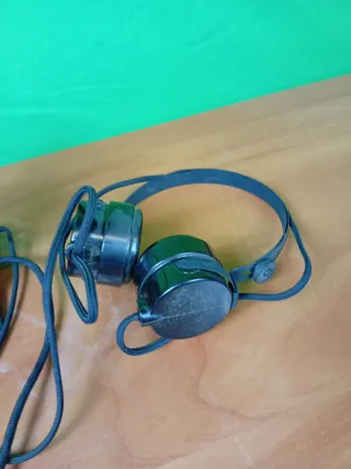 Micrófono de pecho militar