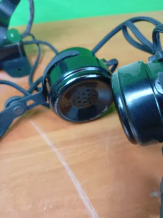 Micrófono de pecho militar