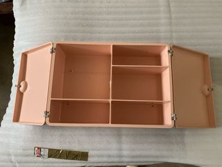 Mobiletto bagno vintage rosa