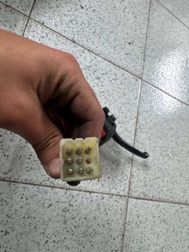 Piña Izquierda Derbi GPR 49