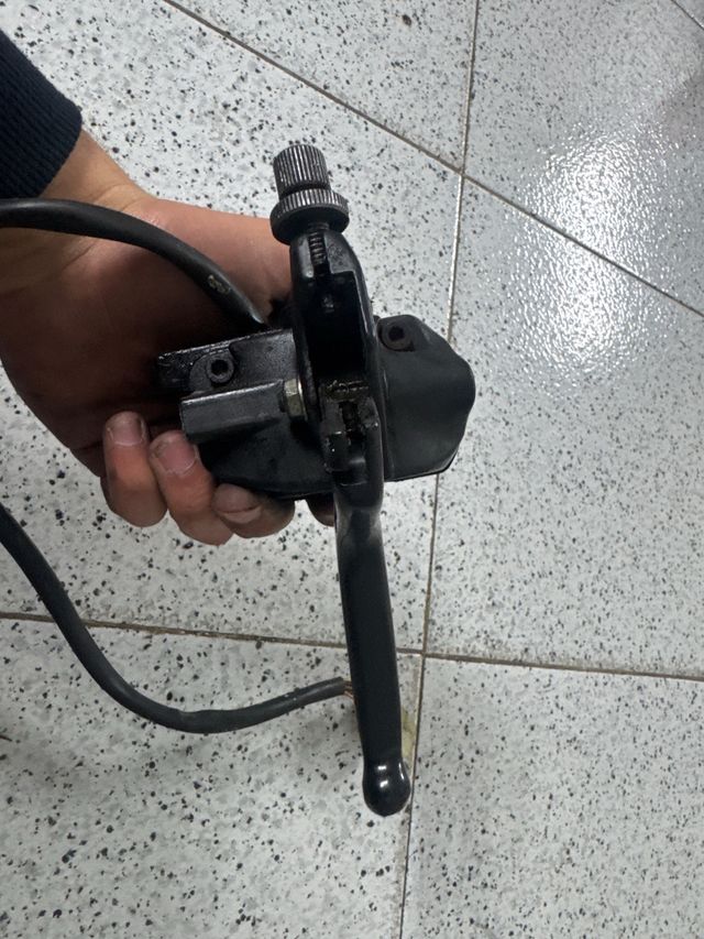 Piña Izquierda Derbi GPR 49