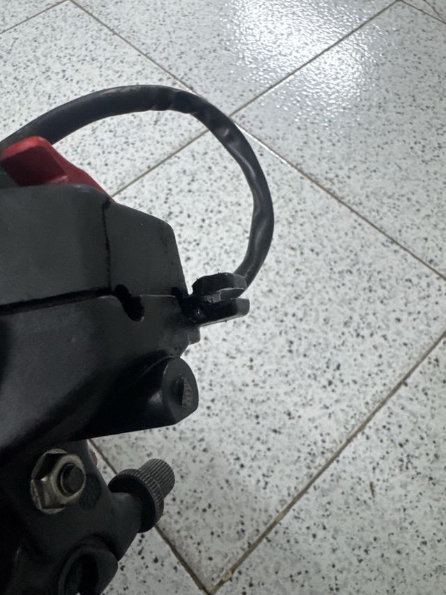 Piña Izquierda Derbi GPR 49
