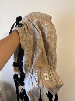 Mochila Portabebé Huggyberry Coral Sand