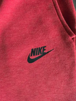 Pantalón Nike Tech Fleece Rojo