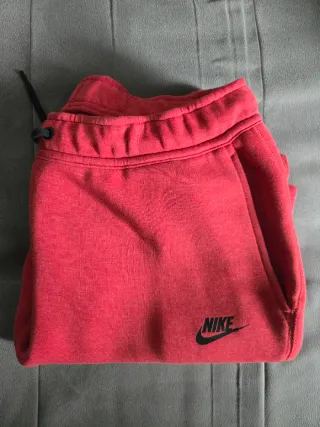 Pantalón Nike Tech Fleece Rojo