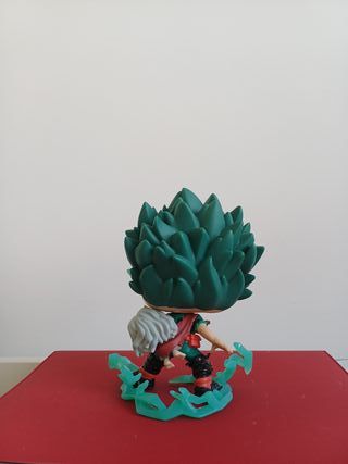 Funko Pop My Hero Academia 1008 Deku con Eri