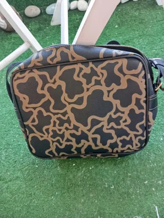 Bolso Tous Negro y Dorado Impecable