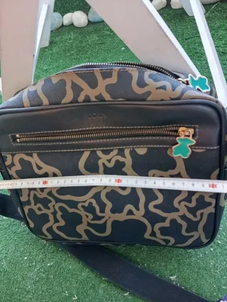 Bolso Tous Negro y Dorado Impecable