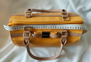 Borsa bauletto " Gaudi " gialla con dettagli beige