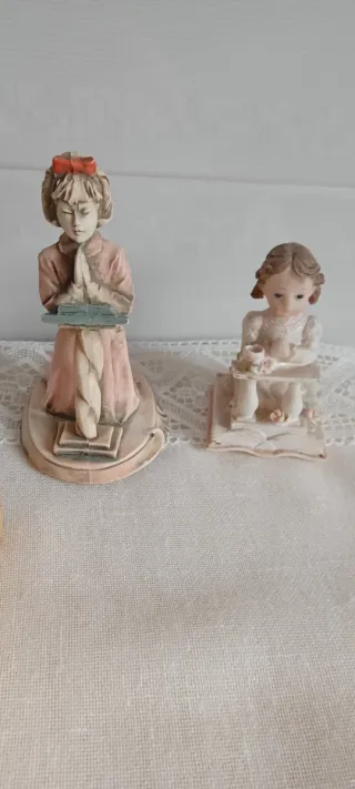 Cuna Niño Jesús y Figuras Comunión Antiguas