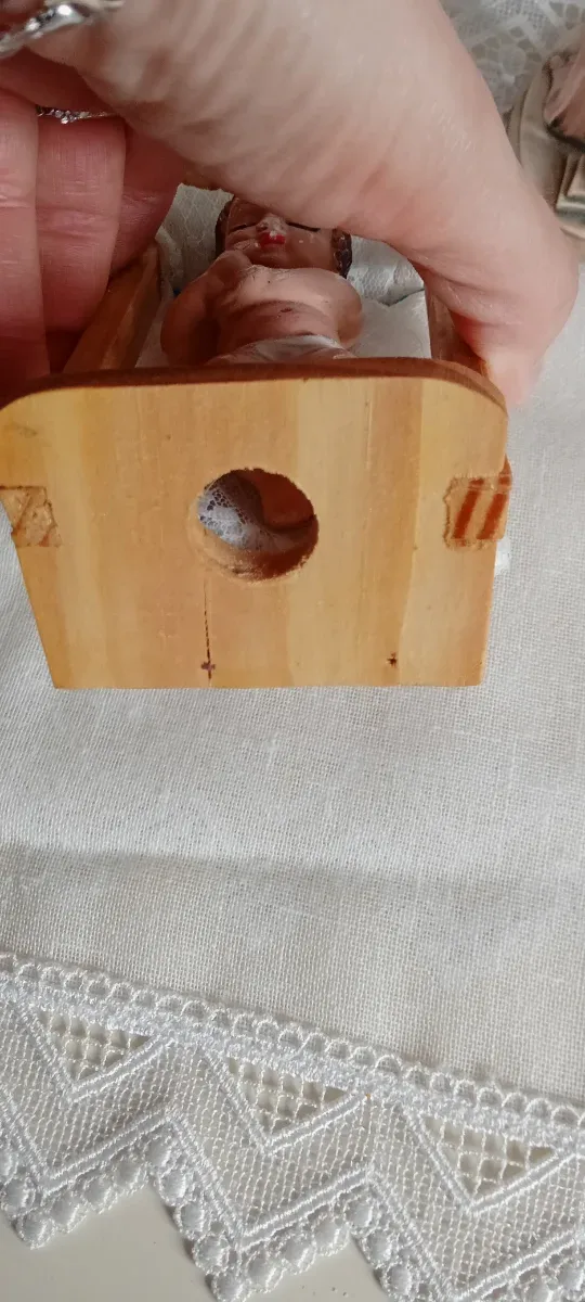 Cuna Niño Jesús y Figuras Comunión Antiguas