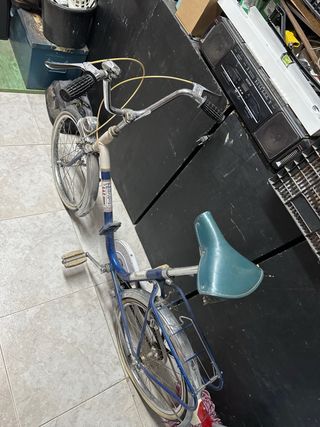 Bicicleta Paseo Vintage Azul y Blanca GAC