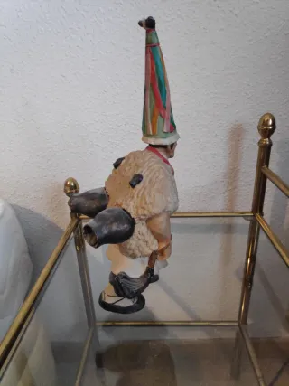 Figura cerámica Zampazar multicolor