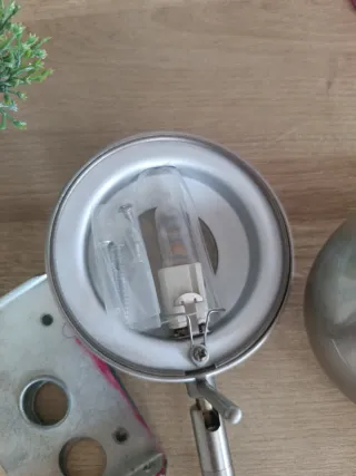 Dos Apliques de luz mesilla plata