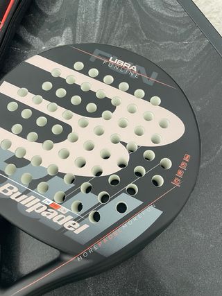 Pala de pádel Bullpadel
