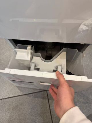 MIDEA Deshumidificador de humedad interior 50L/Dia