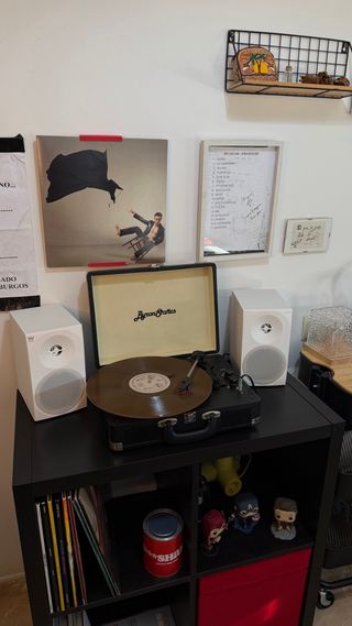 Tocadiscos Byron Statics Negro