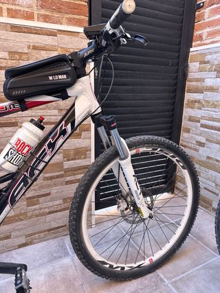 Lote 2 Bicicletas Montaña y 1 de regalo.