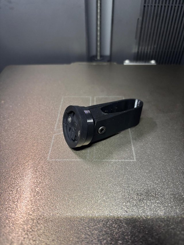 Soporte Garmin Varia Pinarello Grevil 2024