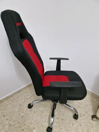 2 Sillas Gaming Tempest Negra y Roja/azul