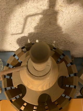 Prensa de uva antigua de madera