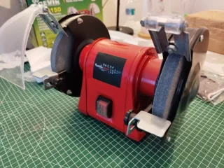 Esmeriladora CEVIK E25/150 150W