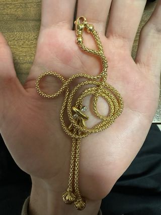 Collar de diseño para mujer