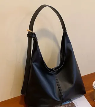 Borsa y2k a spalla tote nera.