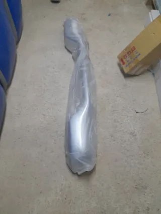 Paragolpes trasero Toyota hilux 04