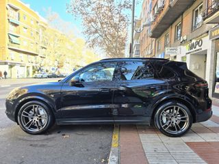 Porsche Cayenne 2019