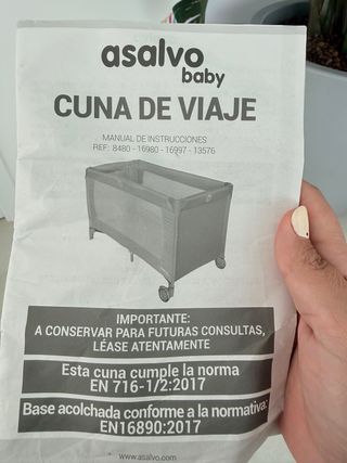 Cuna de viaje Asalvo azul con estampado Jirafas