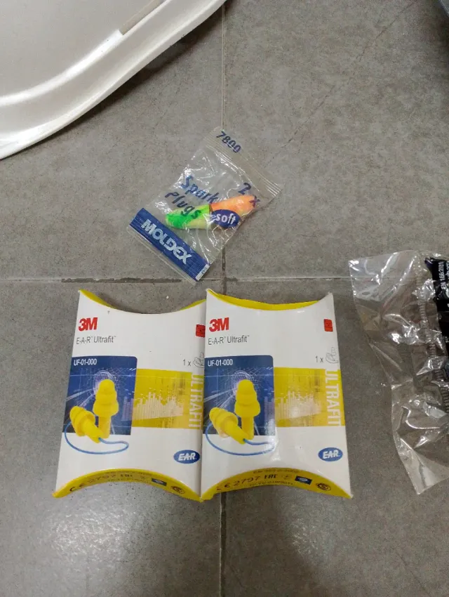 Casco de seguridad Delta Plus + Accesorios