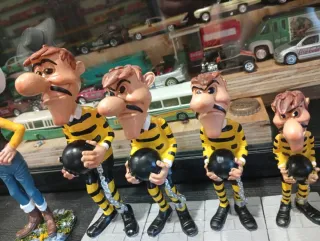 Figuras Lucky Luke y Dalton