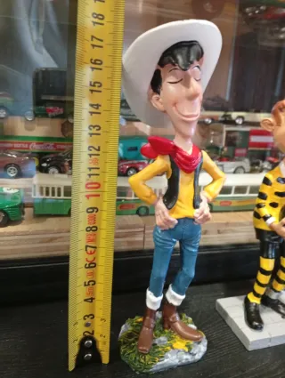 Figuras Lucky Luke y Dalton