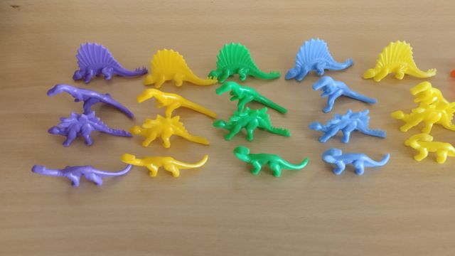 Lote Dinosaurios Plástico Colores