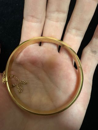 Pulsera media caña oro