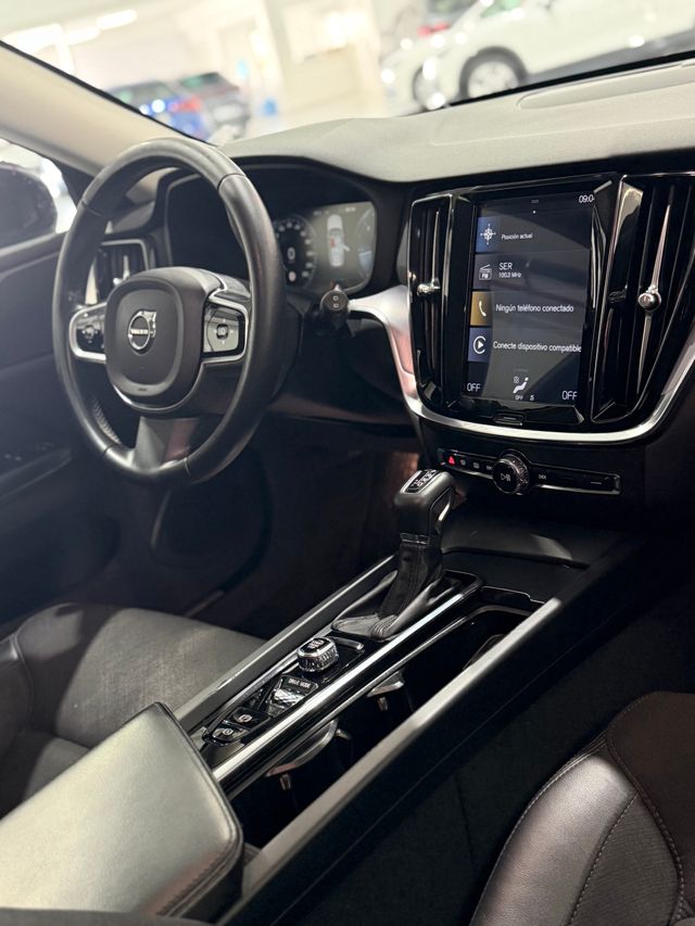 VOLVO V60 Cross Country 2.0 D4