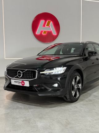 VOLVO V60 Cross Country 2.0 D4