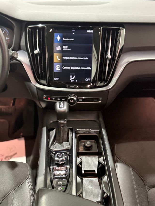 VOLVO V60 Cross Country 2.0 D4