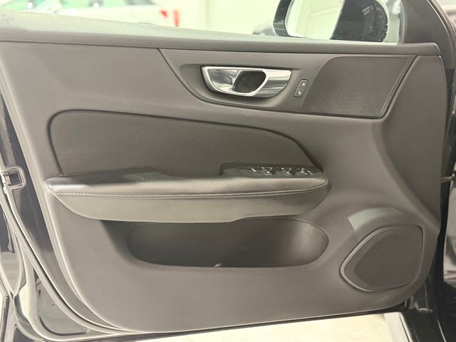 VOLVO V60 Cross Country 2.0 D4