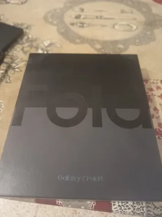 Samsung Galaxy Z Fold 4
