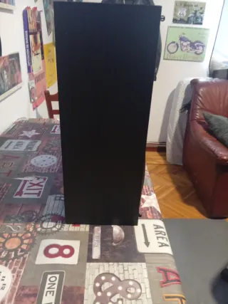 Altavoces AVG Negros