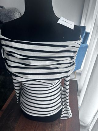 Camiseta ONLY rayas marinera sin estrenar