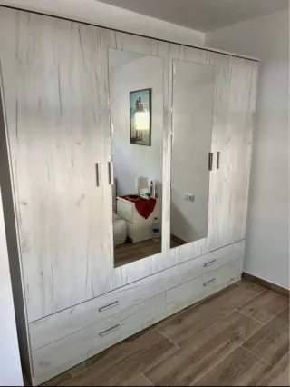 Armario 280€ nuevo 2x2m