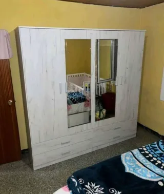 Armario 280€ nuevo 2x2m