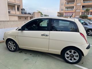 Lancia Ypsilon 2004 automático