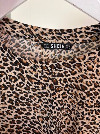 Crop top leopardo manga larga