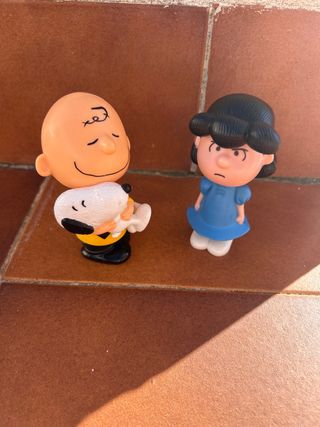 Muñecos Charlie Brown y Lucy
